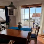 T2 Com Piscina E Vista Mar