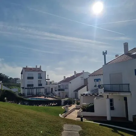 아파트 T2 Com Piscina E Vista Mar *